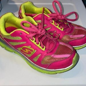 Skechers